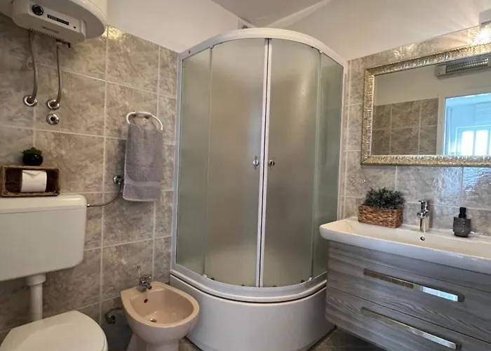 Divine Luxury フヴァル